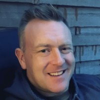 Michael Thompson - Operations Manager, Cafe Blend